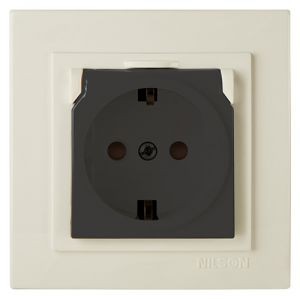 پریز ارت دار با محافظ کودک و درب